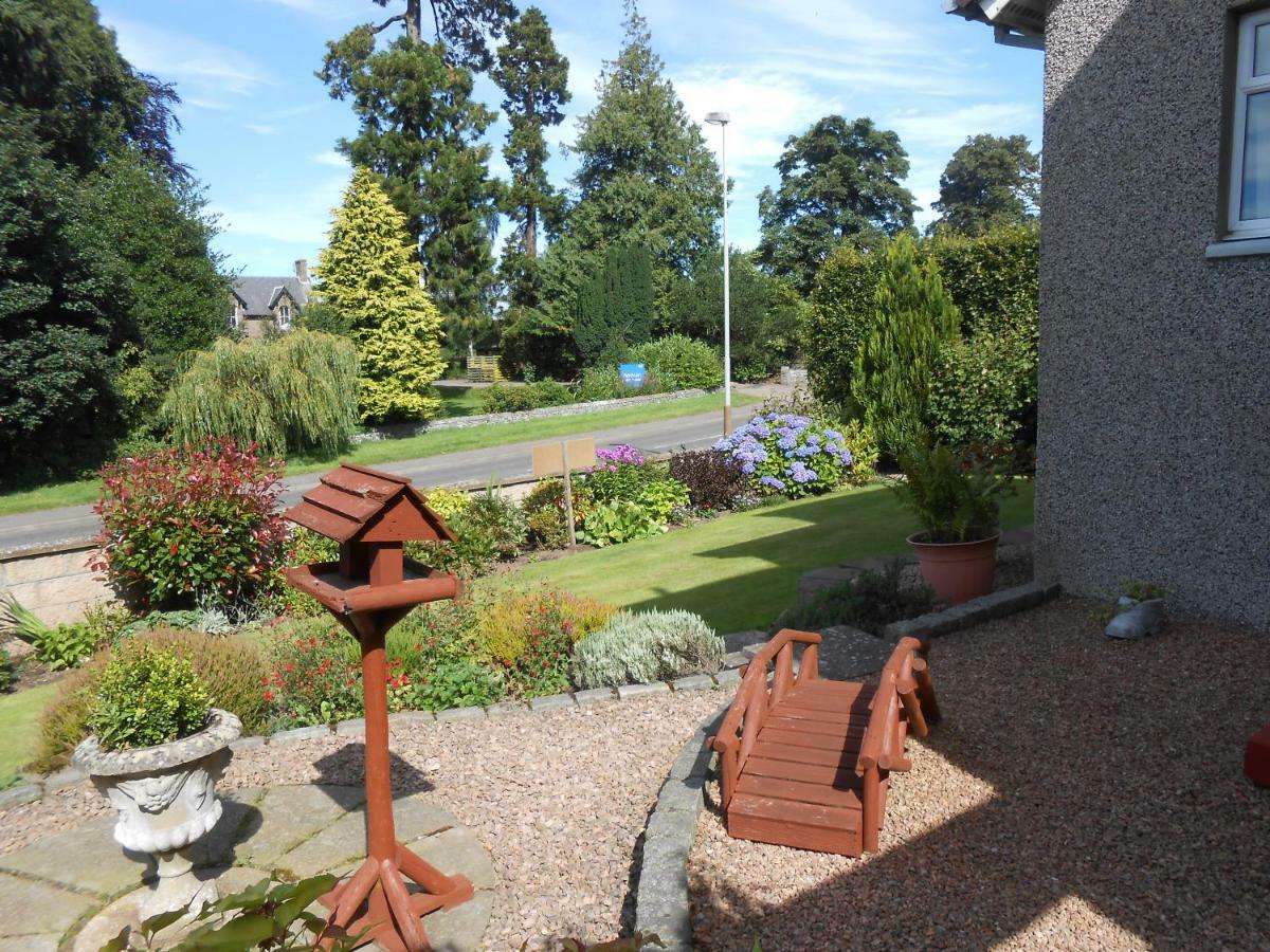 Rose Villa Bed And Breakfast Forfar Zewnętrze zdjęcie